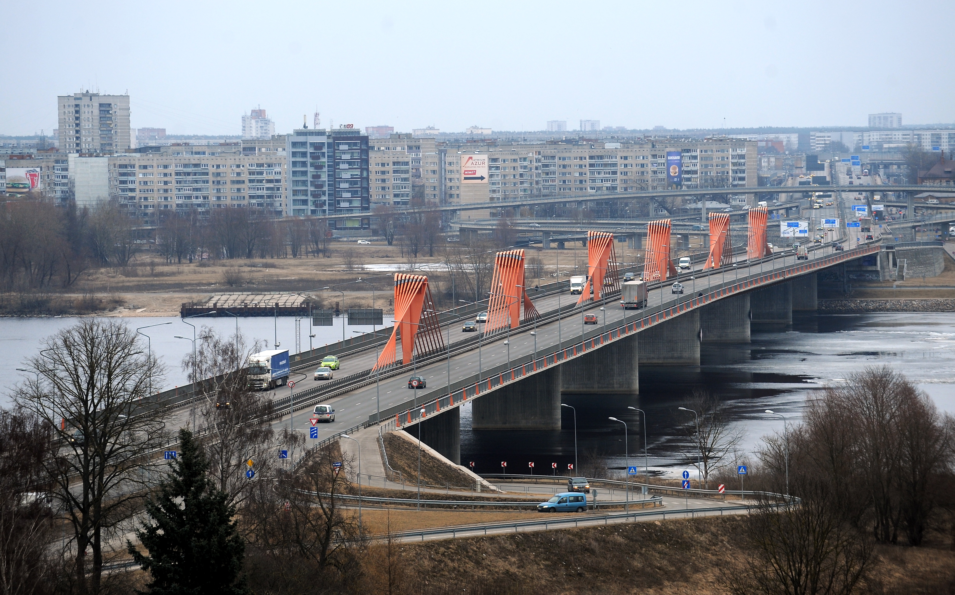 Не гони! С 17 ноября скорость на Южном мосту снизили на 20 км в час Не гони! С 17 ноября скорость на Южном мосту снизили на 20 км в час