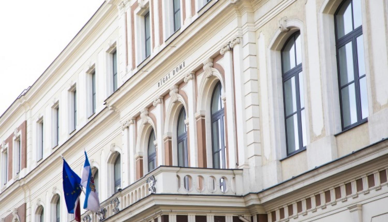 Уволен директор Департамента жилищного строительства и окружающей среды Рижской думы Анатолий Алексеенко Уволен директор Департамента жилищного строительства и окружающей среды Рижской думы Анатолий Алексеенко