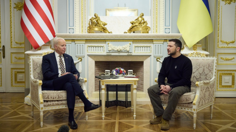 Эксперт: визит президента США в Украину - чрезвычайно важный жест для поддержания боевого духа