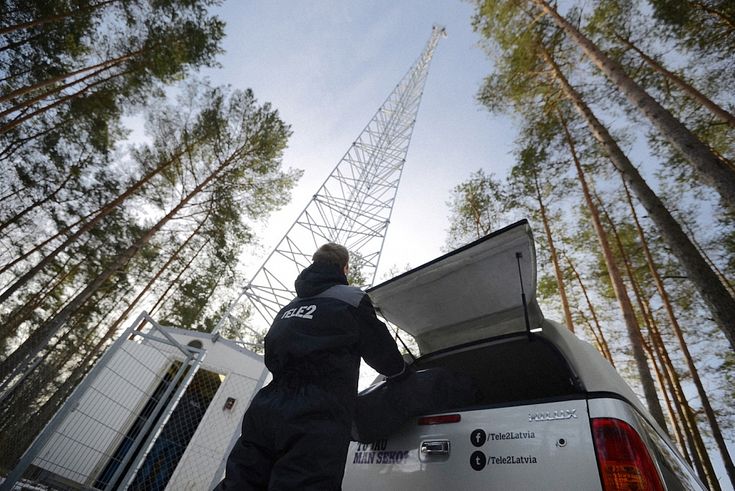 "Tele2" подключит к оптической сети базовые станции связи в Даугавпилсе