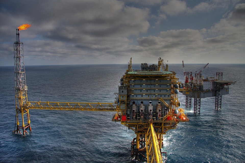 Сначала не хватало газа, а теперь еще и нефти. Куда катится мировая экономика