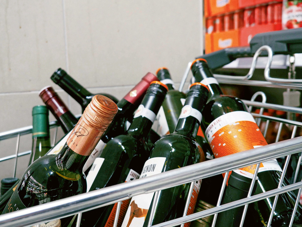 Par 140 000 eiro plāno pētīt igauņu un lietuviešu alkohola iegādes paradumus