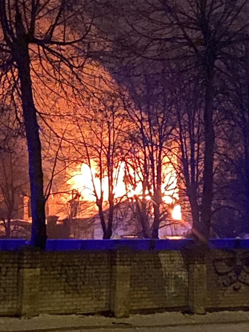 В Болдерае ранним утром горел дом
