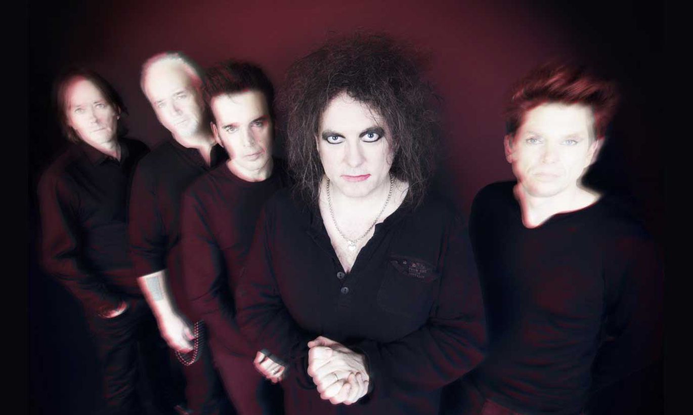 В Риге выступит культовая рок-группа The Cure