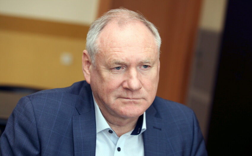 "Мы забыли, какие были зарплаты в 90-е годы, в каких квартирах жили": экс-мэр Риги сравнивает жизнь тогда и сейчас