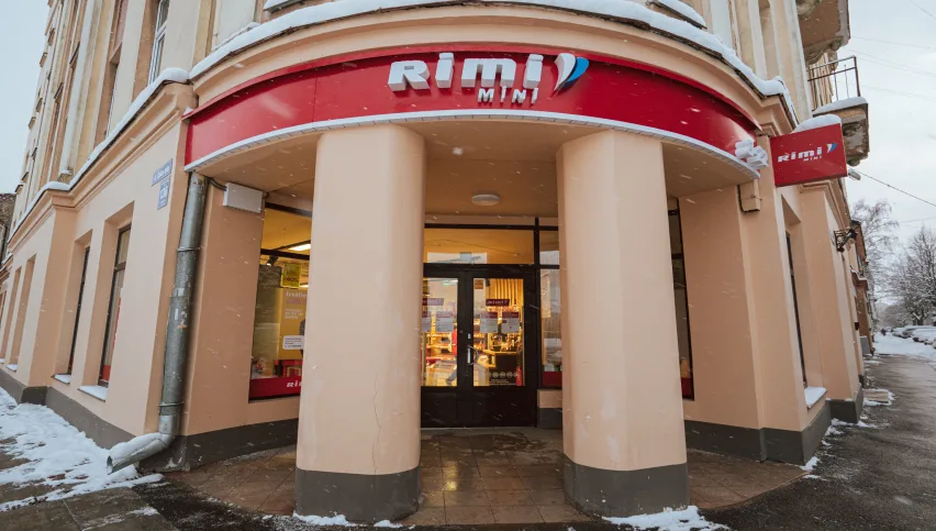 В центре Риги ограблен магазин "Rimi Mini"