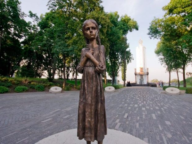 Европарламент признал Голодомор геноцидом украинского народа