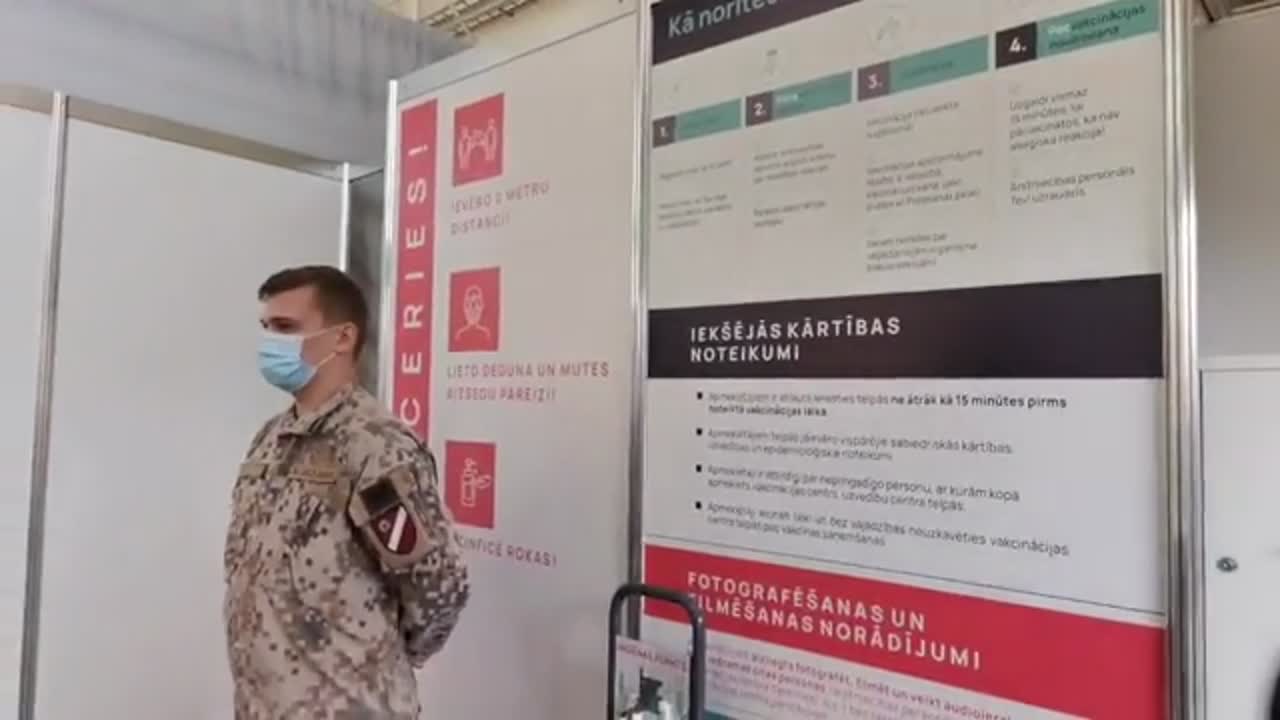 В Алуксне появились листовки с дезинформацией о вакцинации от Covid-19