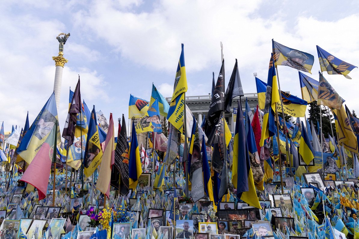 Помощь Латвии Украине с начала войны достигла почти миллиарда евро