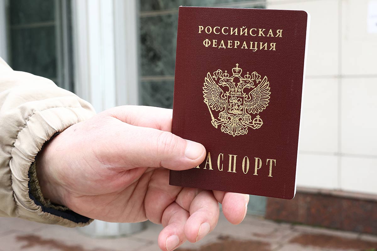 Концептуально поддержаны поправки о небольших послаблениях для продления вида на жительство гражданам РФ