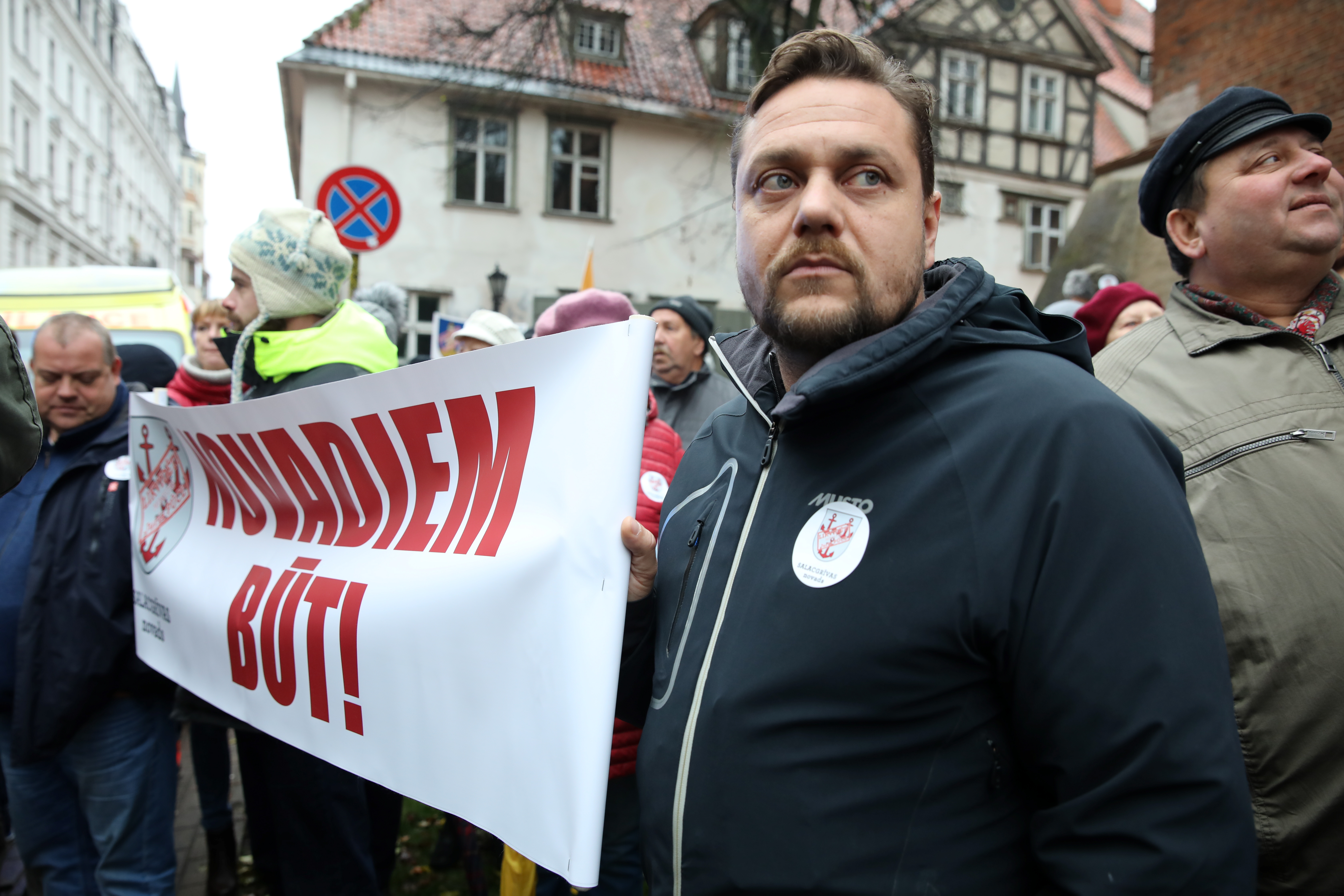 Valsts policija sadarbībā ar pašvaldības policiju pastiprināti uzraudzīs sestdien Rīgā paredzētās protesta akcijas