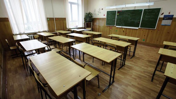 Школьный вопрос в Даугавпилсе: родители протестуют, дума решает