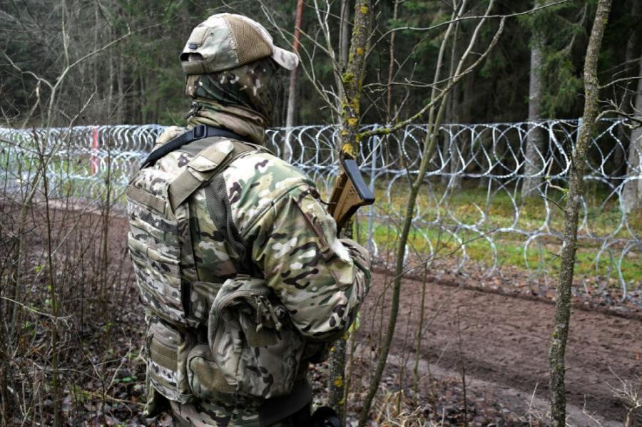 Начато военное укрепление восточной границы