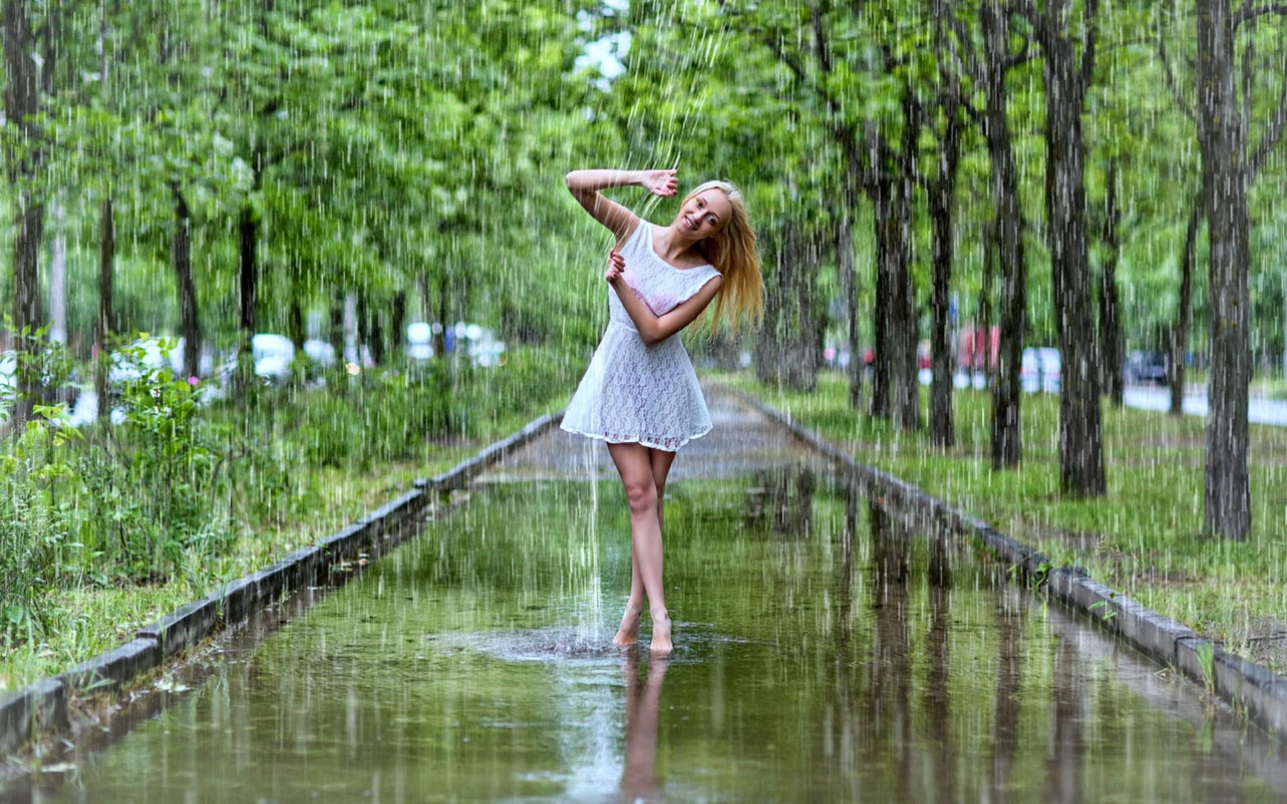 Утро пришло с ливнями. Днем снова станет тепло