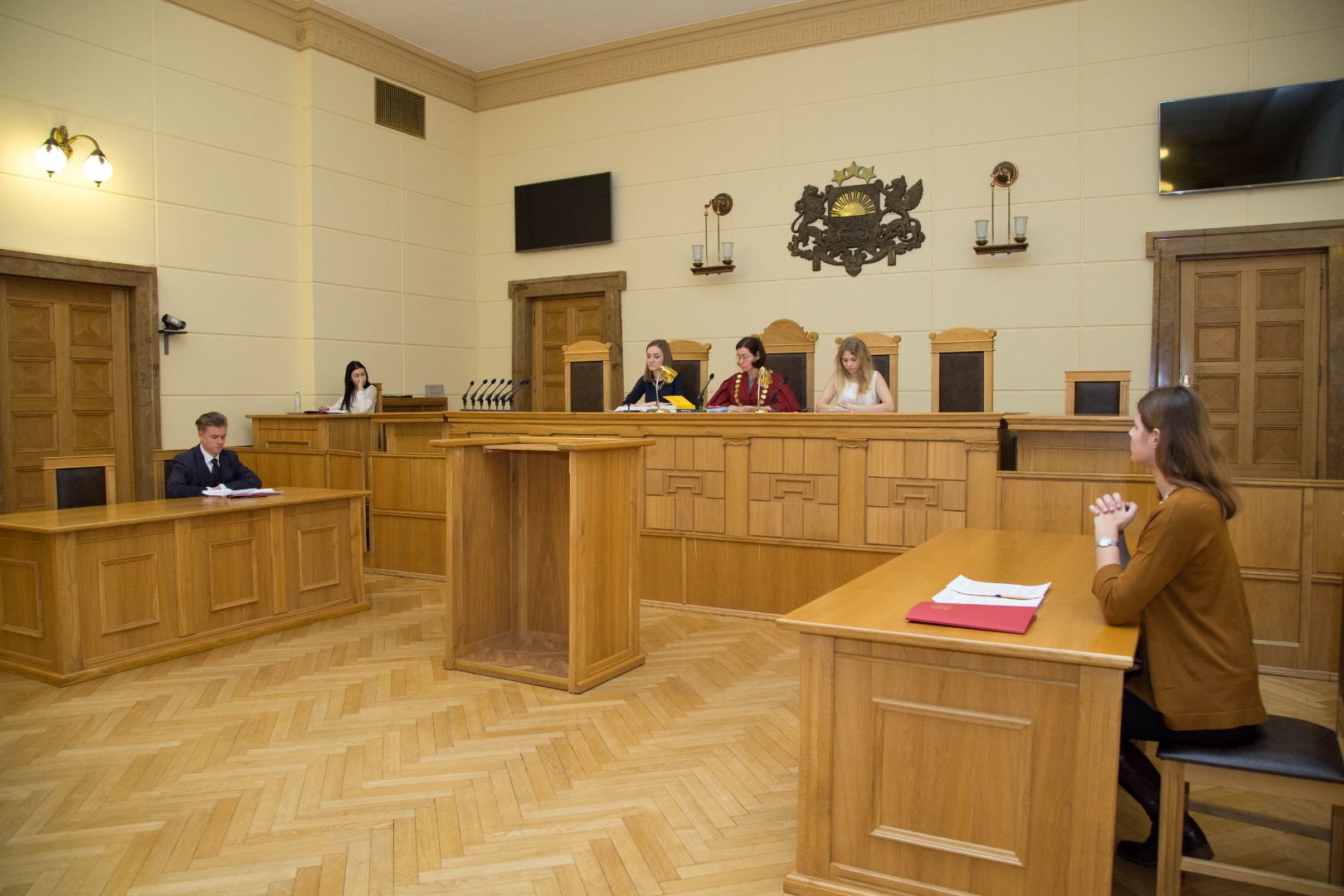 Госконтроль: в ближайшие годы ожидается нехватка судей