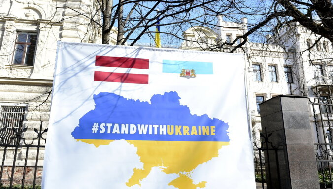 Спринджукс: количество украинских беженцев в Латвии существенно уменьшается