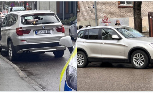 В Риге украинское авто просто растерзали. Разбили стекла, изрезали салон, сломали зеркала