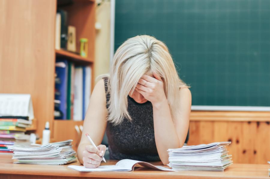 До 1 сентября осталось две недели: кто будет учить детей?