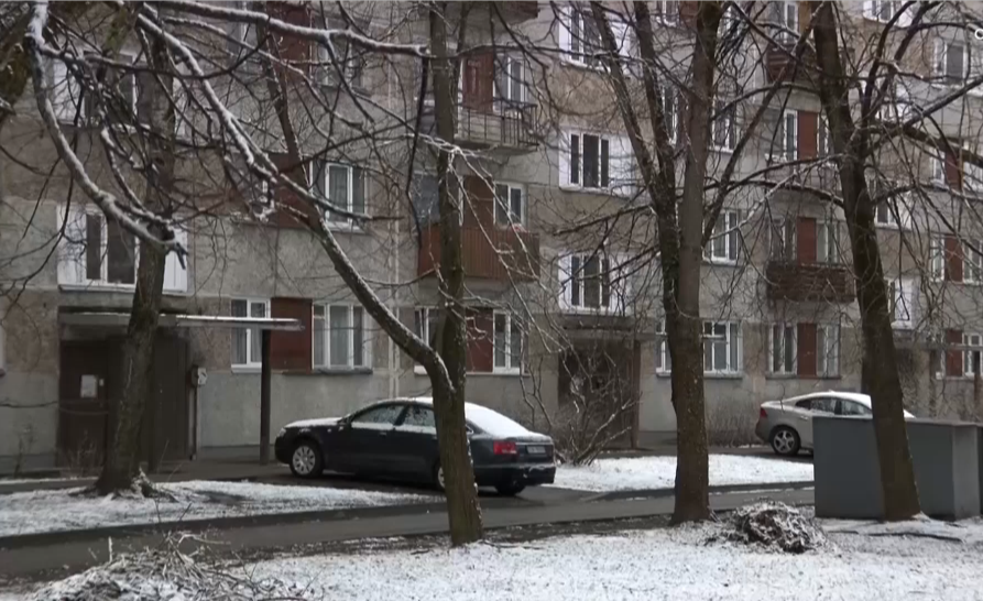 Жители Кенгарагса хитрили с парковкой на тротуаре. Но полиция не поддалась
