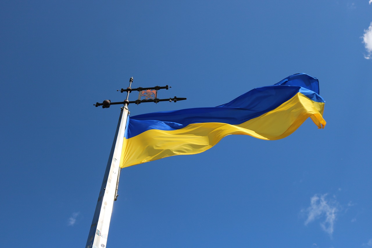 Эксперты: власти Украины "убили экономику" в борьбе с Covid-19