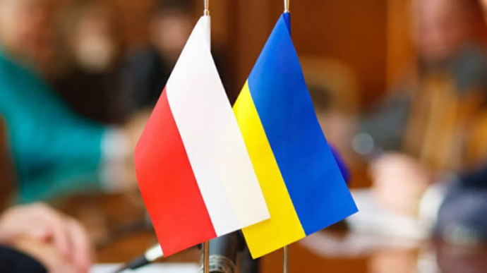 Польша предложила Украине военную помощь Польша предложила Украине военную помощь
