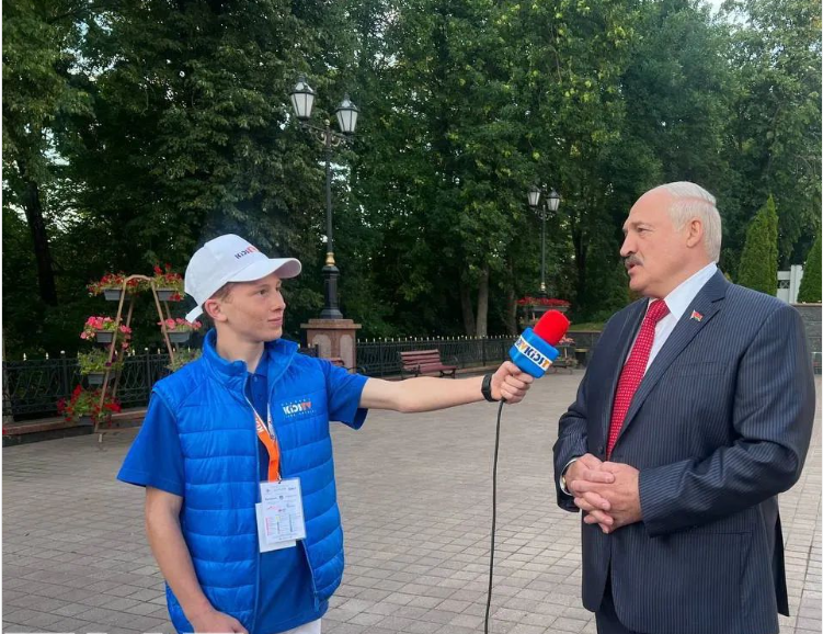 Рижская Academy KidsTV свозила воспитанников в Беларусь на интервью с Лукашенко. Теперь ими интересуются спецслужбы