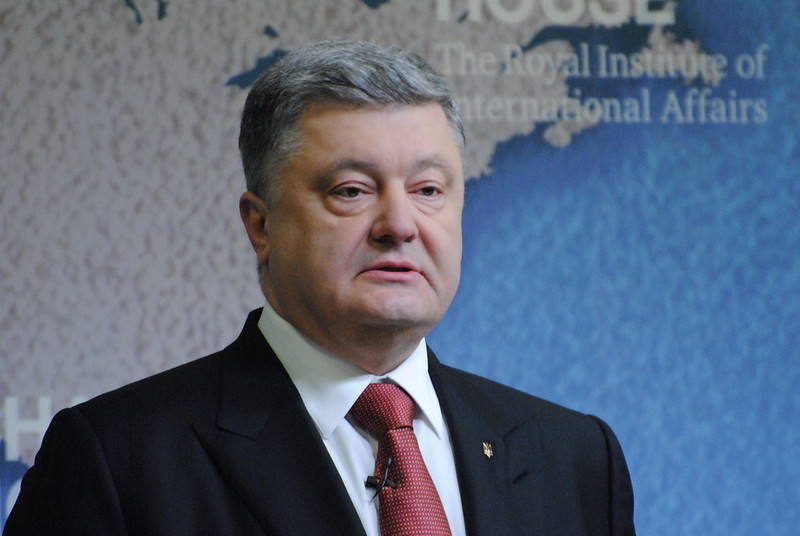 Украинский суд выдал санкцию на арест экс-президента Порошенко