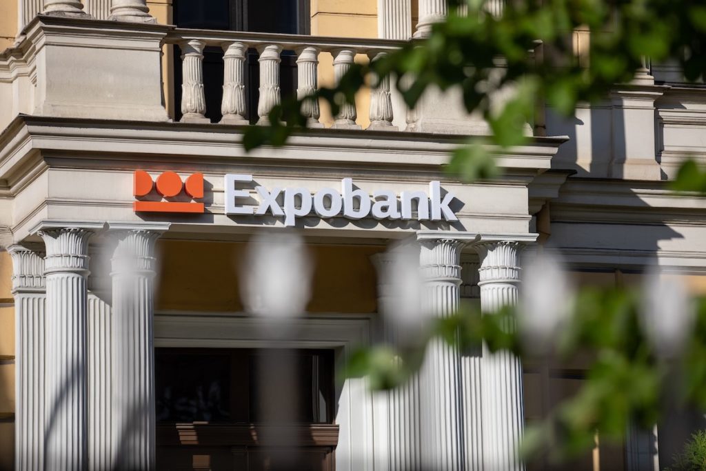 Российский владелец хочет продать свой латвийский банк?