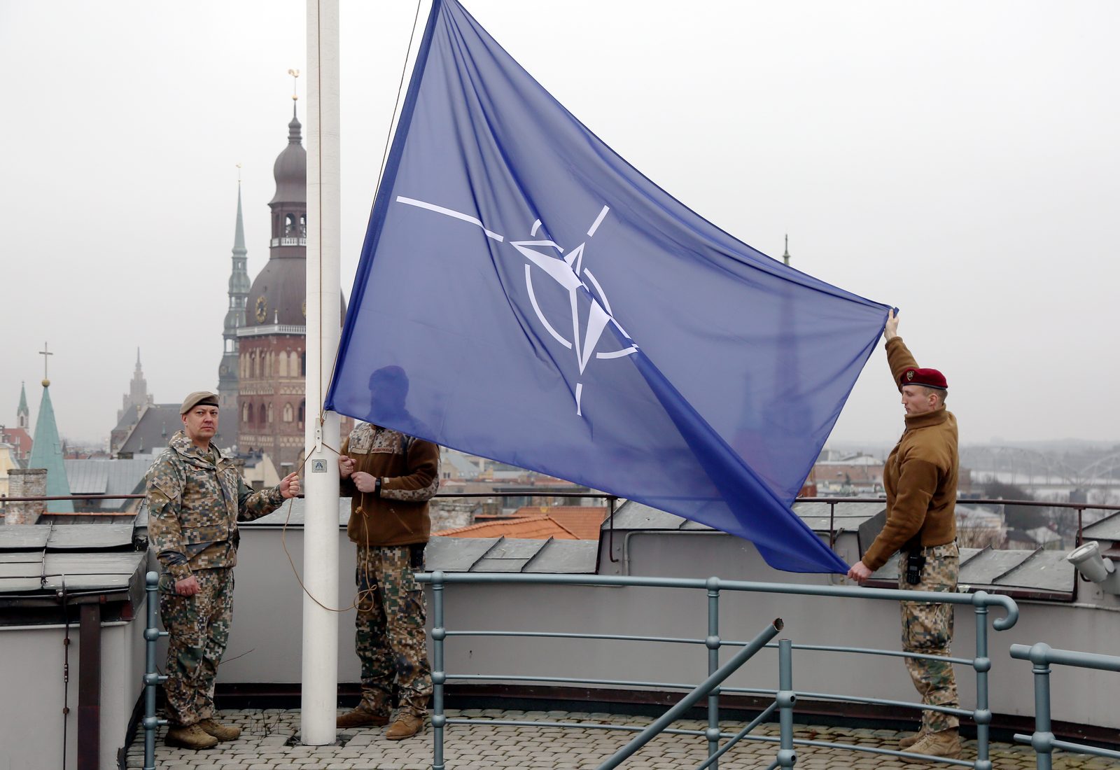Eksperti nākuši klajā ar ieteikumiem NATO darbības uzlabošanai