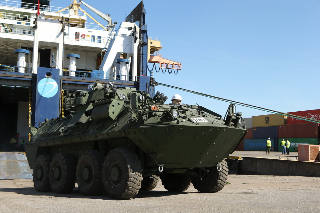 В Латвию прибудет военная техника из Канады