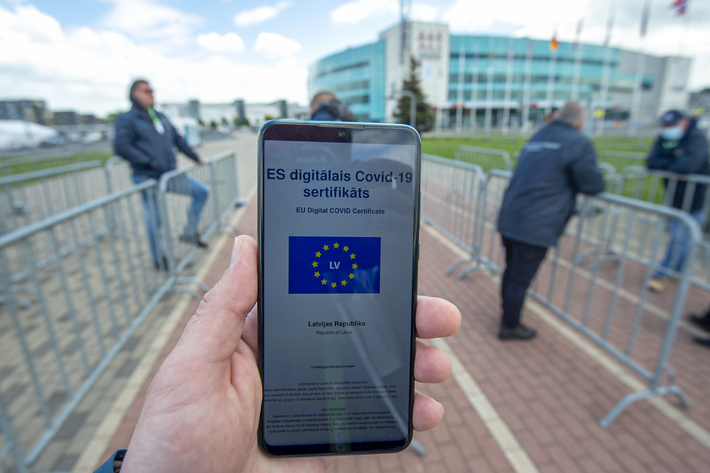 Балтийский казус: выданный в Латвии ковид-сертификат могут не принять в Литве и Эстонии