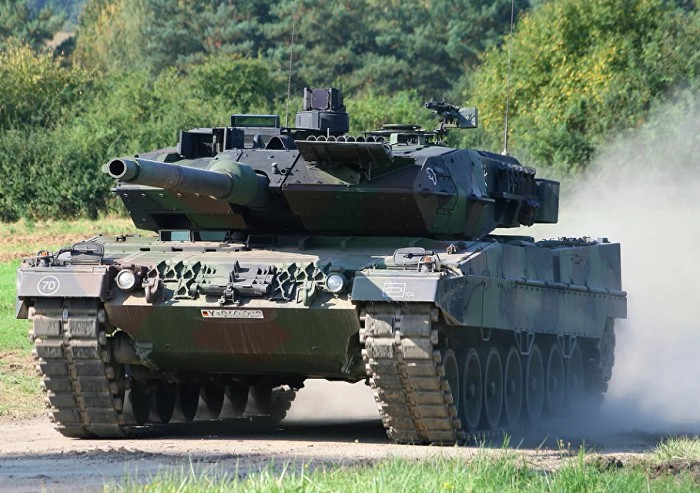 Польша призвала ускорить поставки вооружений Украине