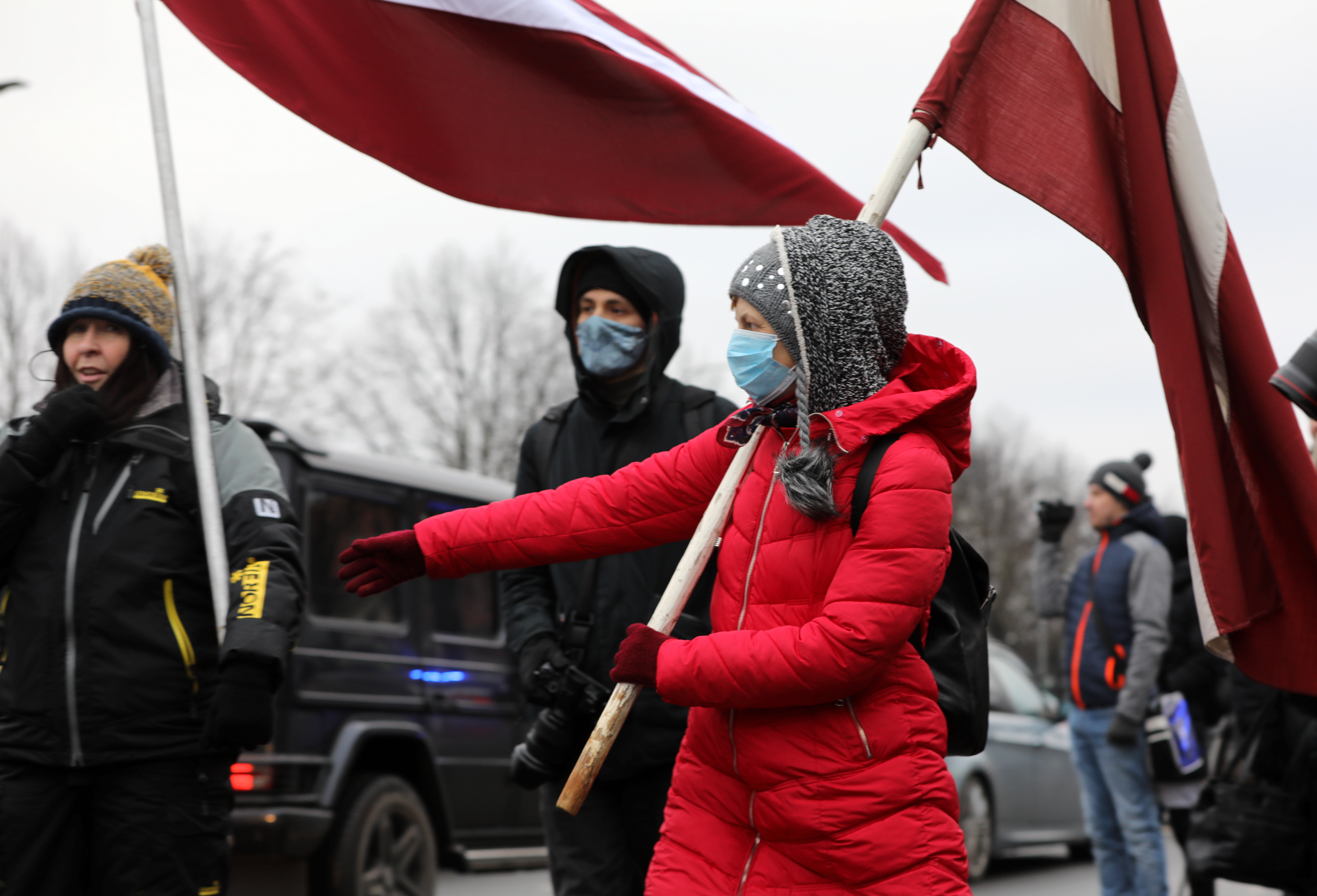 Причиной протестов стала неспособность политиков объяснить серьезность ситуации