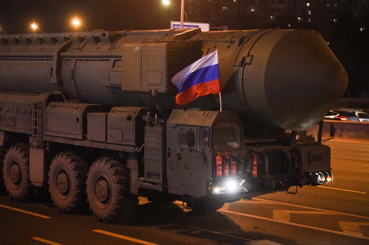 Путин приказал привести силы сдерживания в особый режим боевого дежурства. Это в том числе ядерное оружие