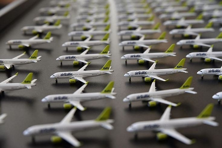 Бизнес-план AirBaltic: попросить у государства еще 90 миллионов евро