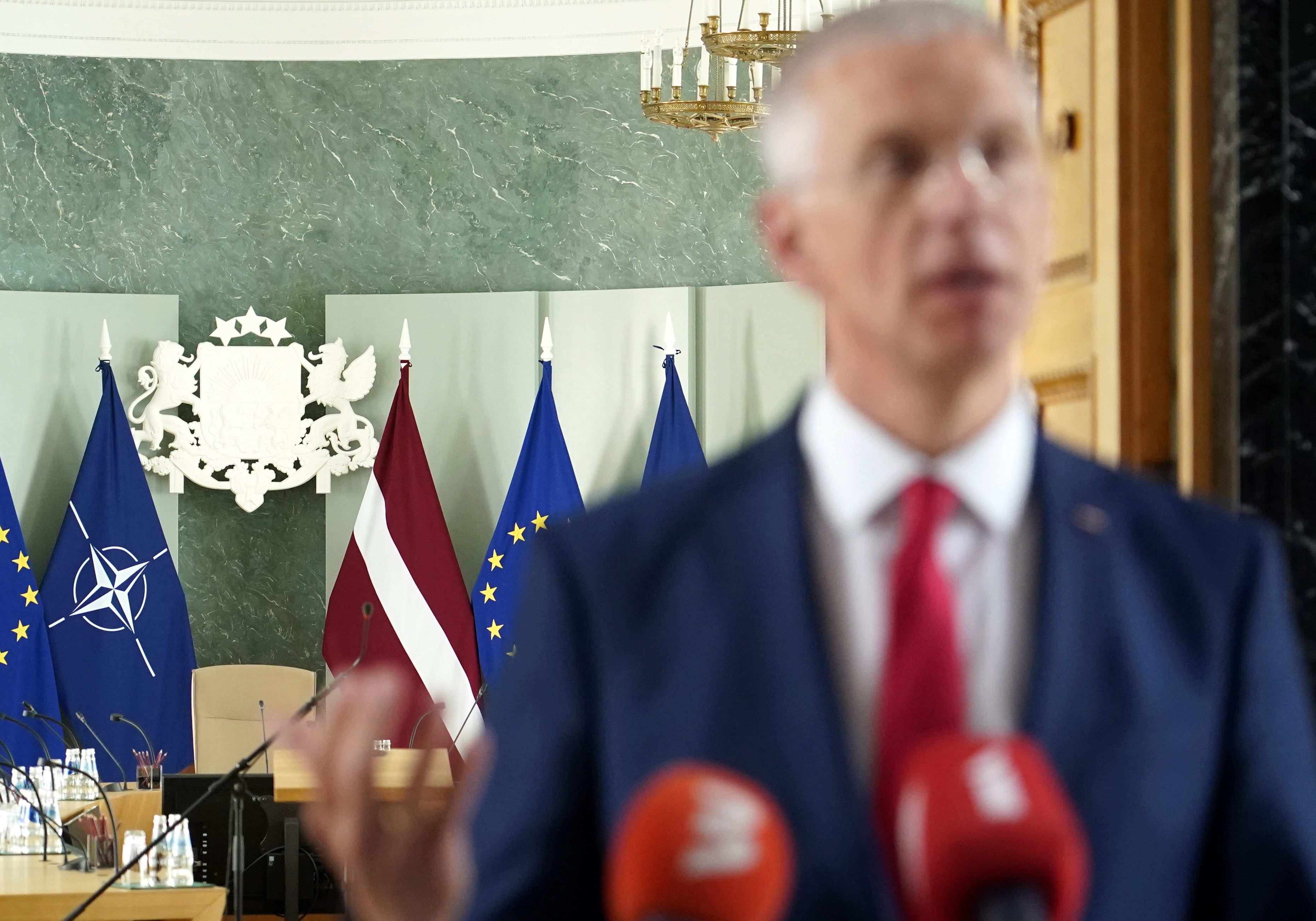 Кариньш: трех партий мало для реализации пяти приоритетов