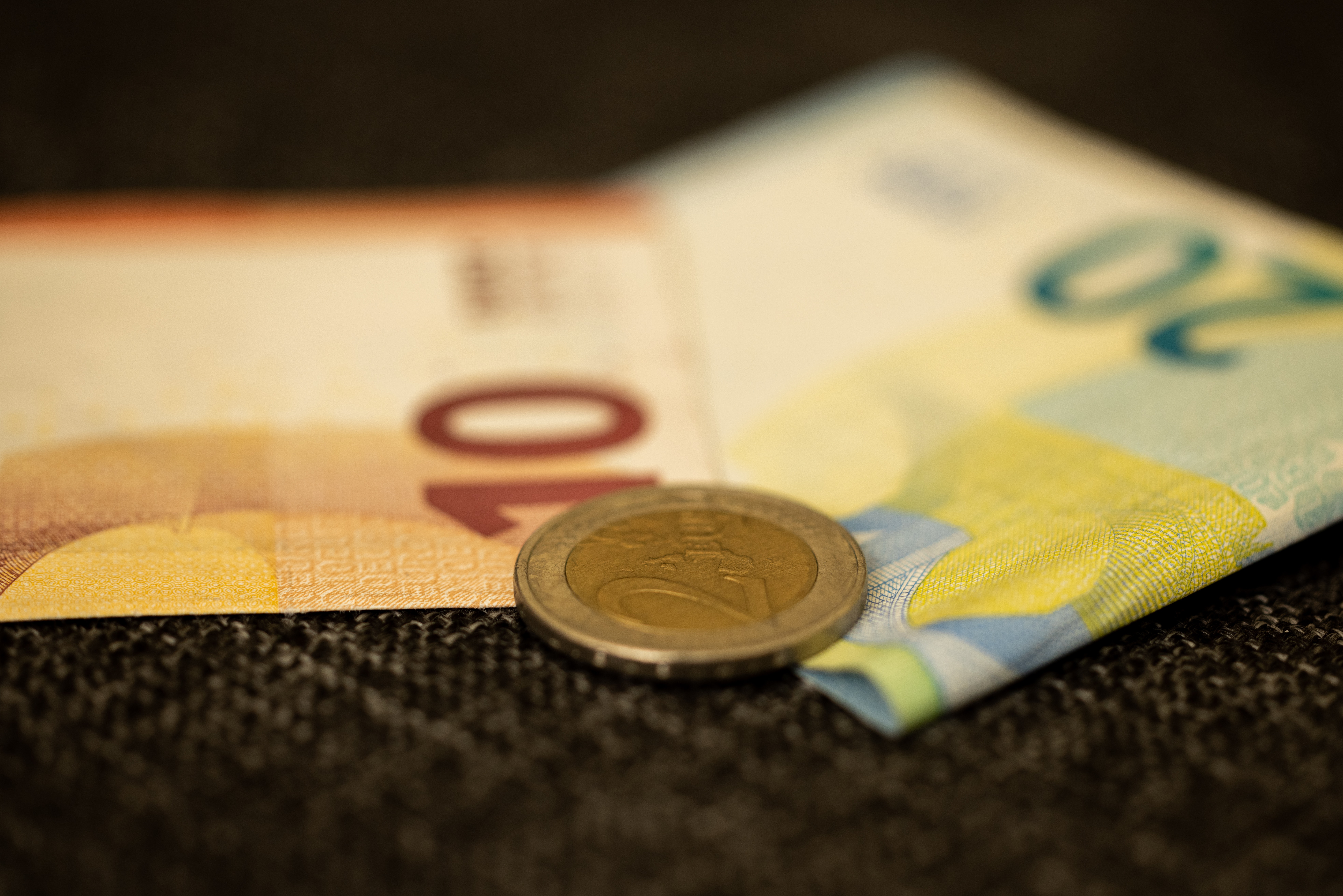 Прогноз крупнейшего банка: инфляция в Латвии составит 10%