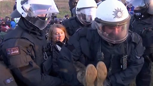 Грета Тунберг задержана полицией возле немецкой шахты