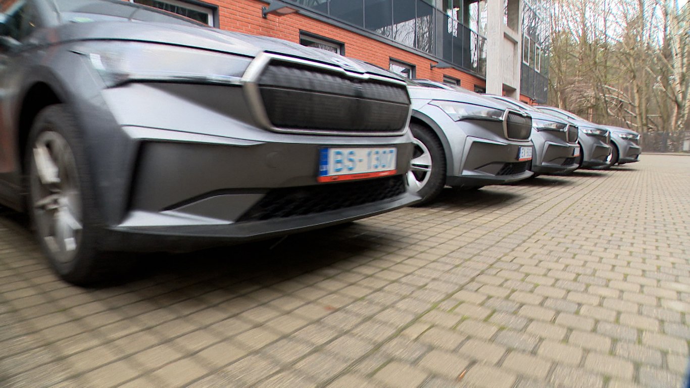 Latvijā reģistrēto jauno elektroauto skaits pirmajā ceturksnī palielinājies par 9,9%