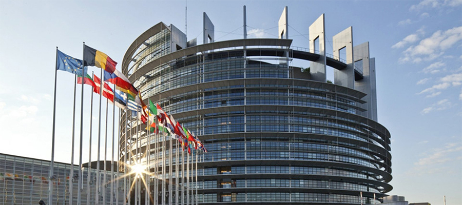 Европарламент предлагает отказаться от российского газа и отключить РФ от SWIFT
