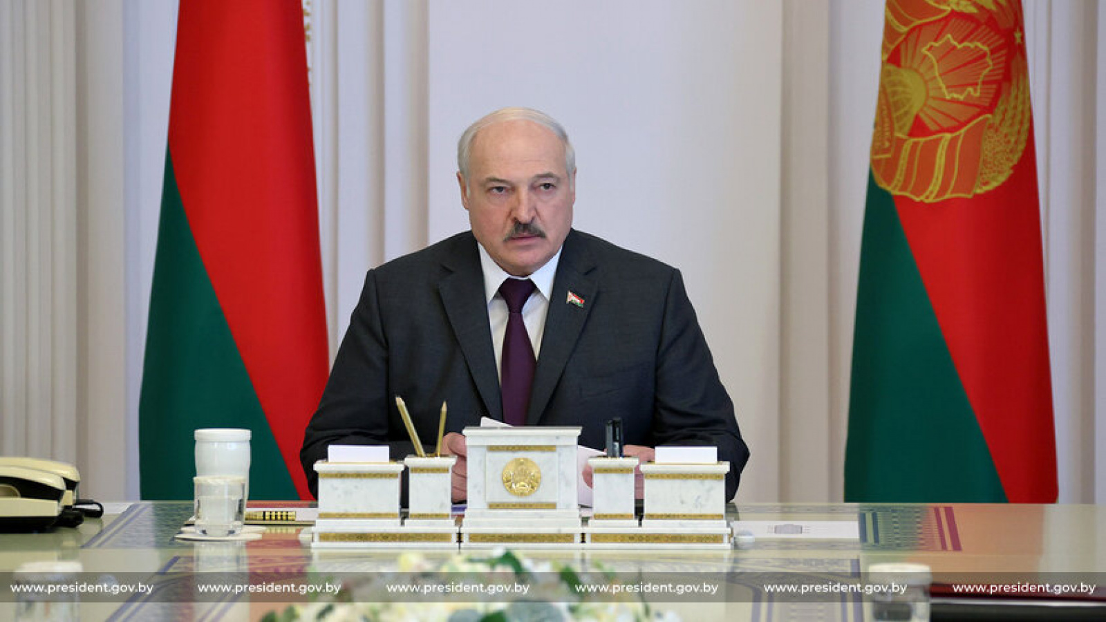 Лукашенко  предложил транзит зерна с Украины в балтийские порты через Беларусь