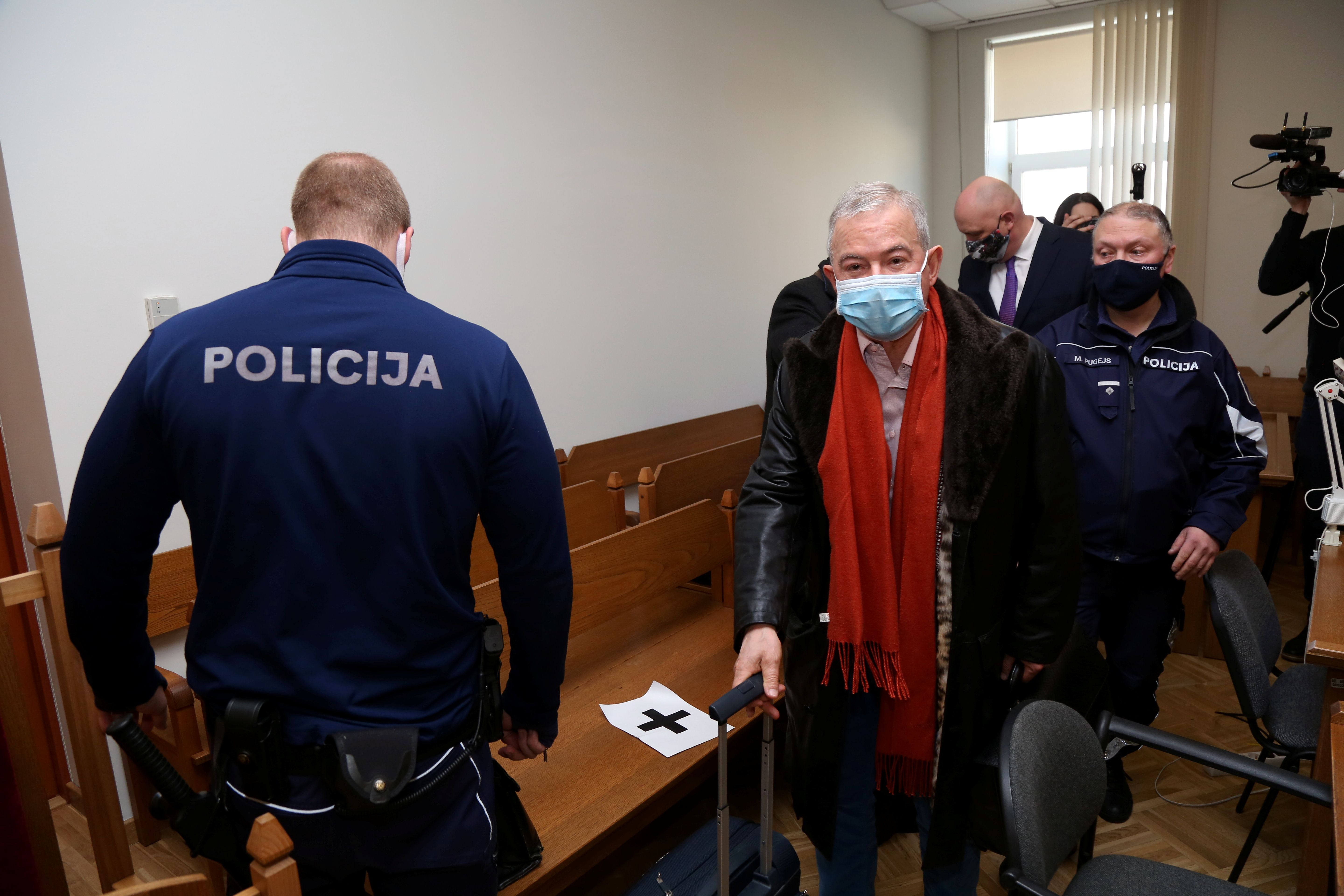 Латвийцы не могут поверить в реальный срок Лембергса