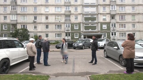 Битва за "Китайскую стену". В самом длинном доме Зиепниеккалнса делят власть
