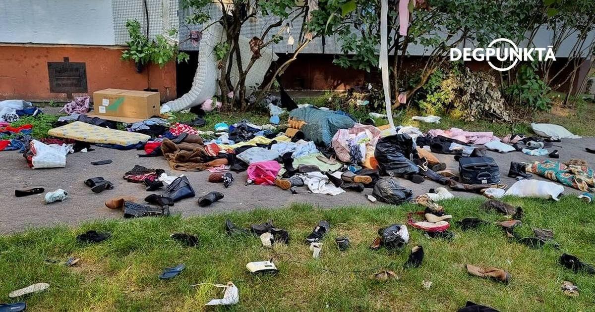 В рижском микрорайоне Плявниеки выпал дождь из лифчиков и трусов