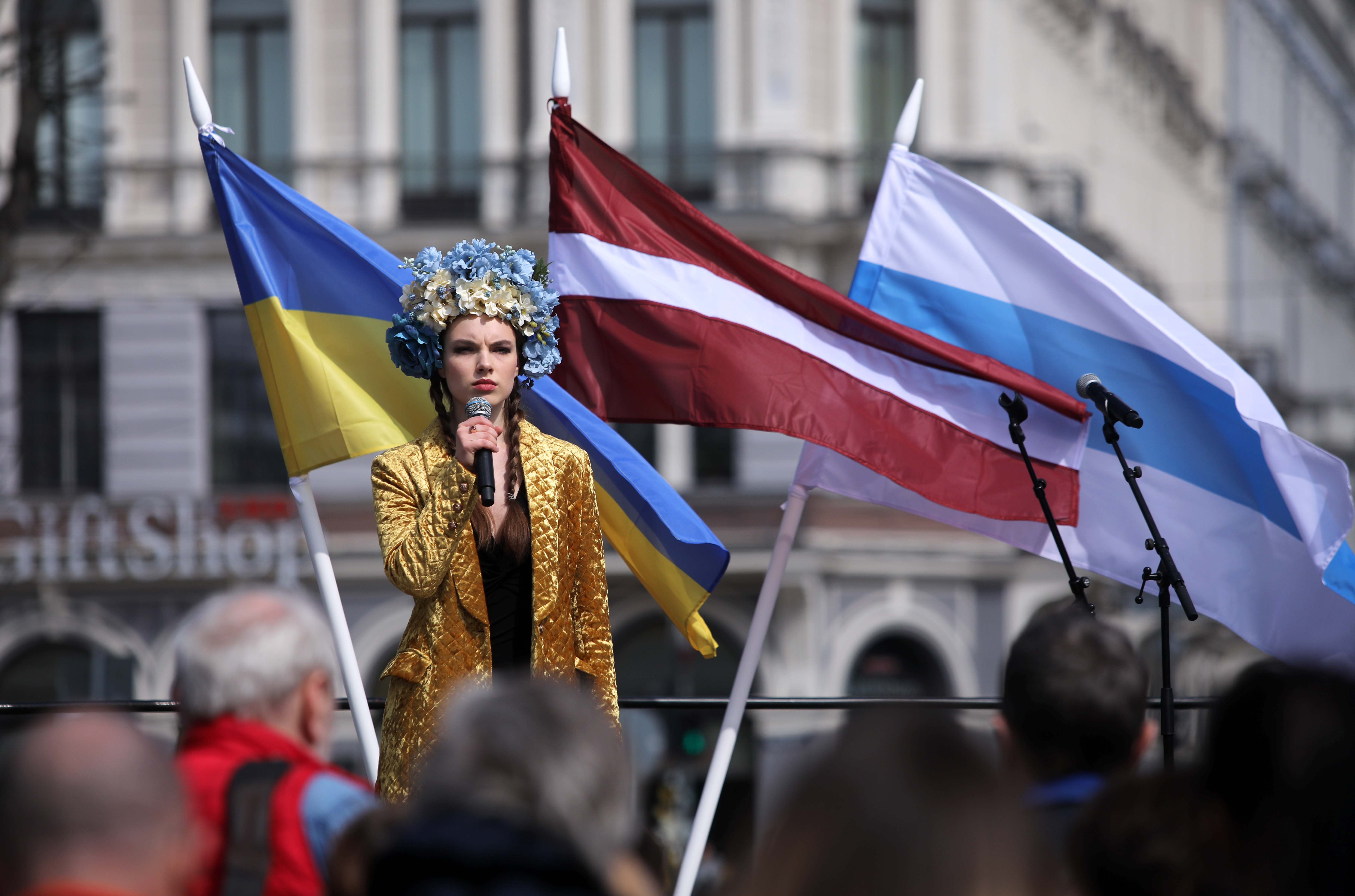 Зачем вам мой русский голос?