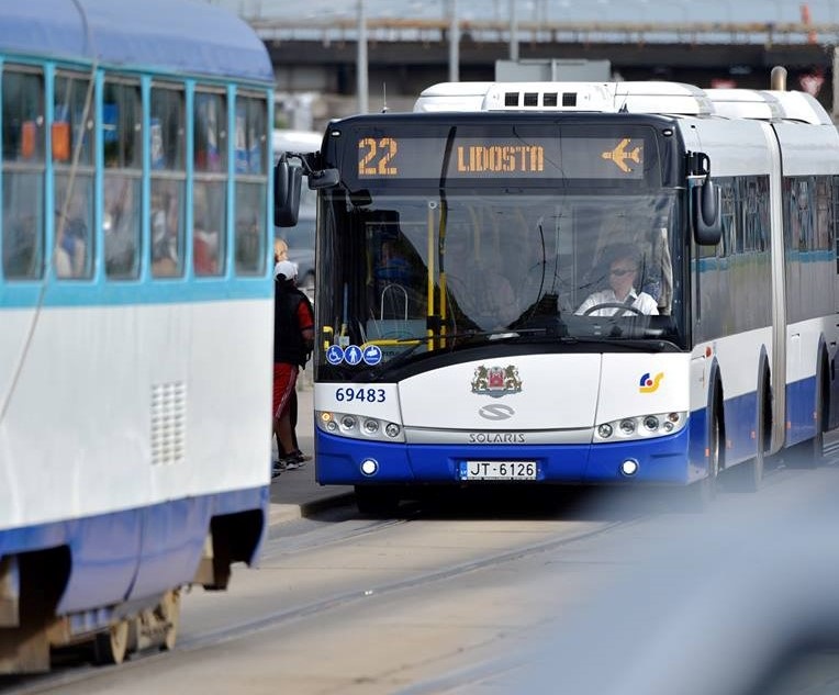 Общественный транспорт в Риге в выходные  - до 22 часов