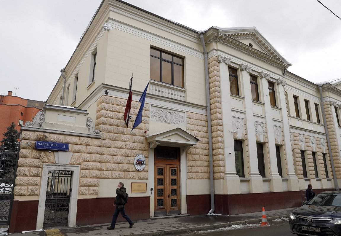 МИД не планирует переносить посольство Латвии из Киева