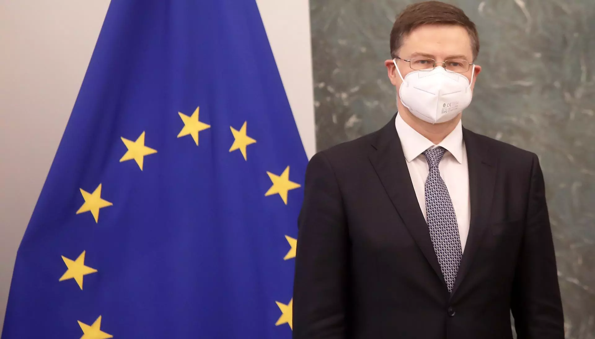 Домбровскис: Европа ближе к соглашениям о санкциях по российской нефти, чем по газу