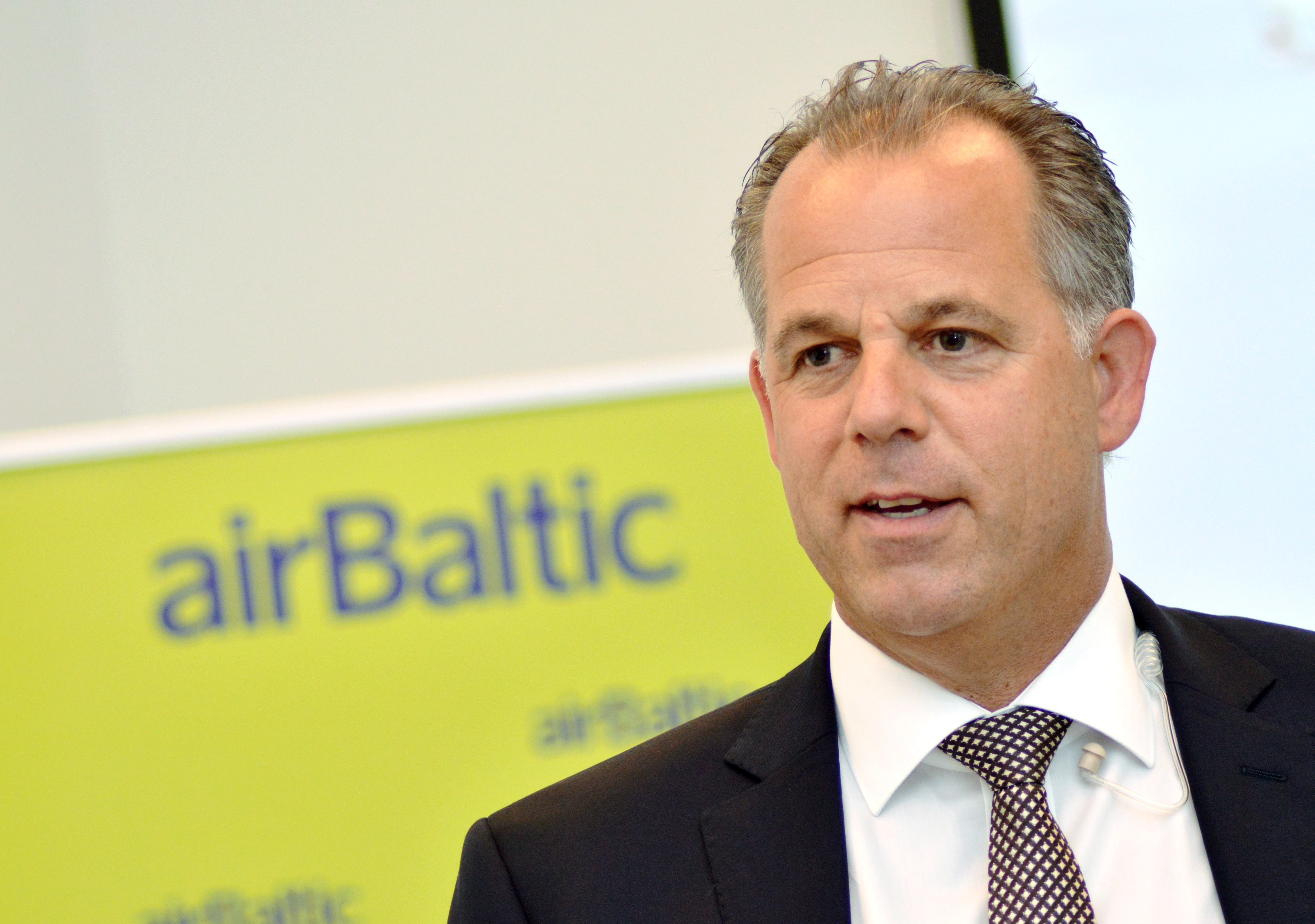 Гаусс: оборот airBaltic в 2026 году должен достичь миллиарда евро