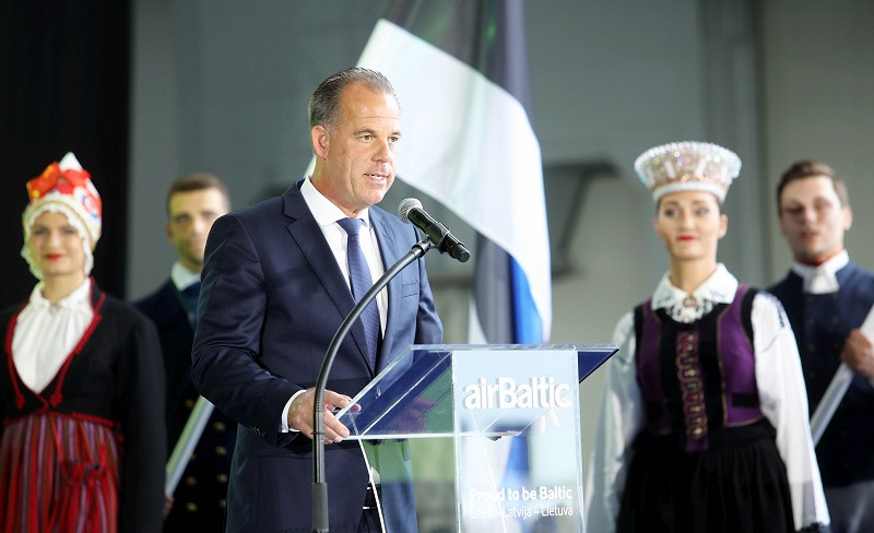 Kак выросла зарплата руководителя «airBaltic»